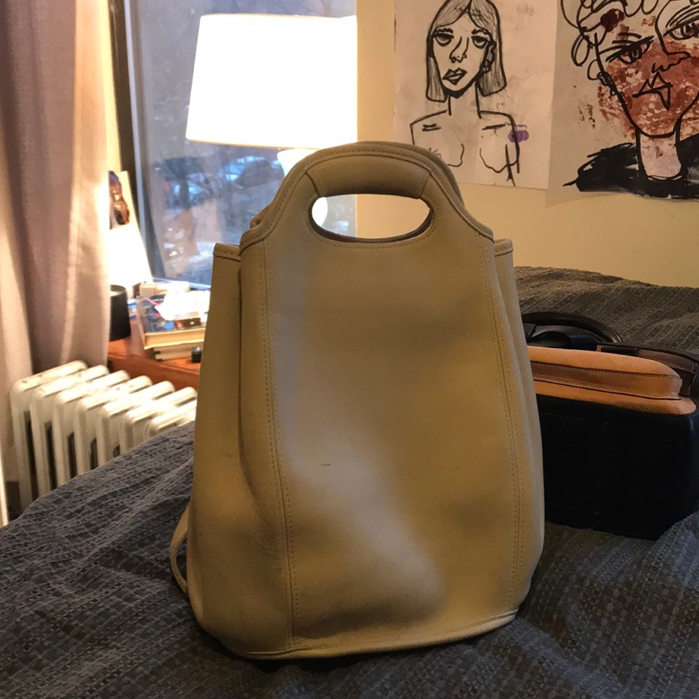 COACH LEATHER BACKPACK